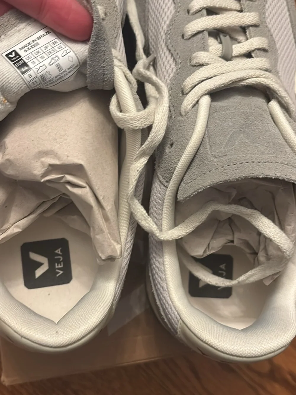 Men’s excellent condition Vejas